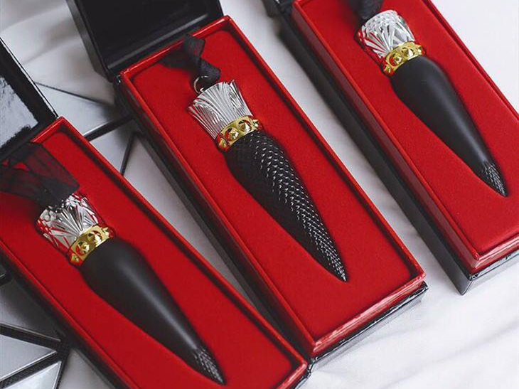 蘿卜丁口紅什么牌子，蘿卜丁口紅一般多少錢
